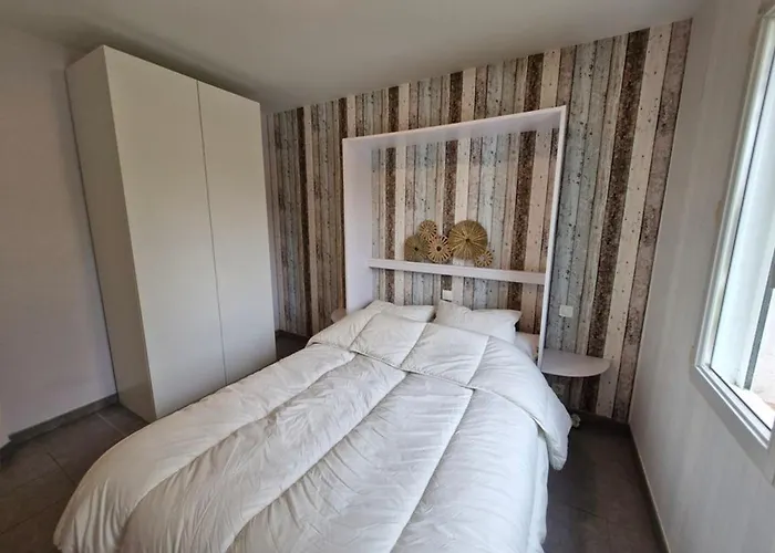 Maison A Avec Piscine Et Wifi, Pour 6 Personnes - Fr-1-777-41 Saint-Jean-de-Monts